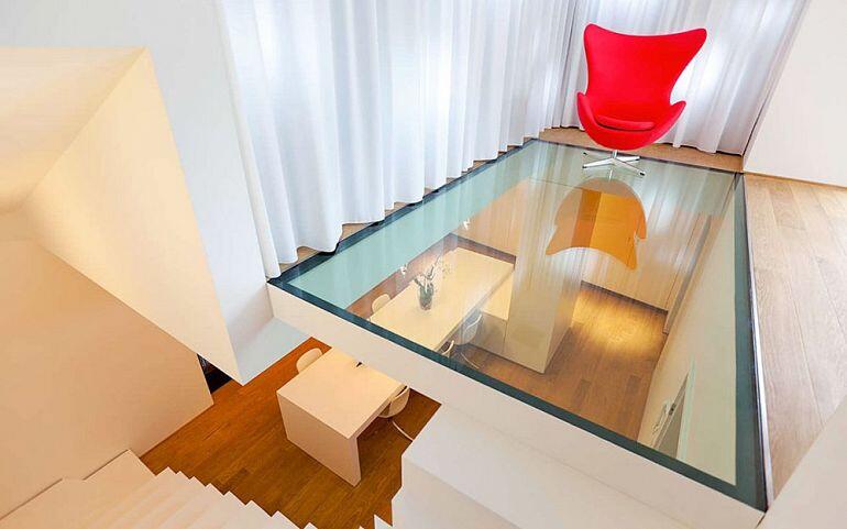 Стеклянный пол в интерьере